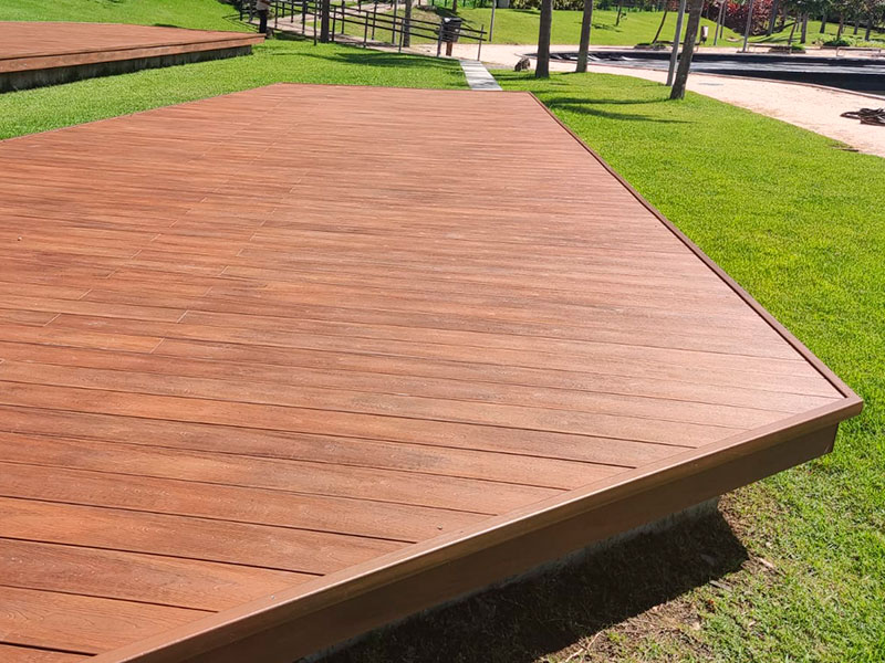 Deck Ipê - Rio de Janeiro